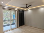 4 BHK 242 Sq.Yd. Builder Floor in Gujranwala Town