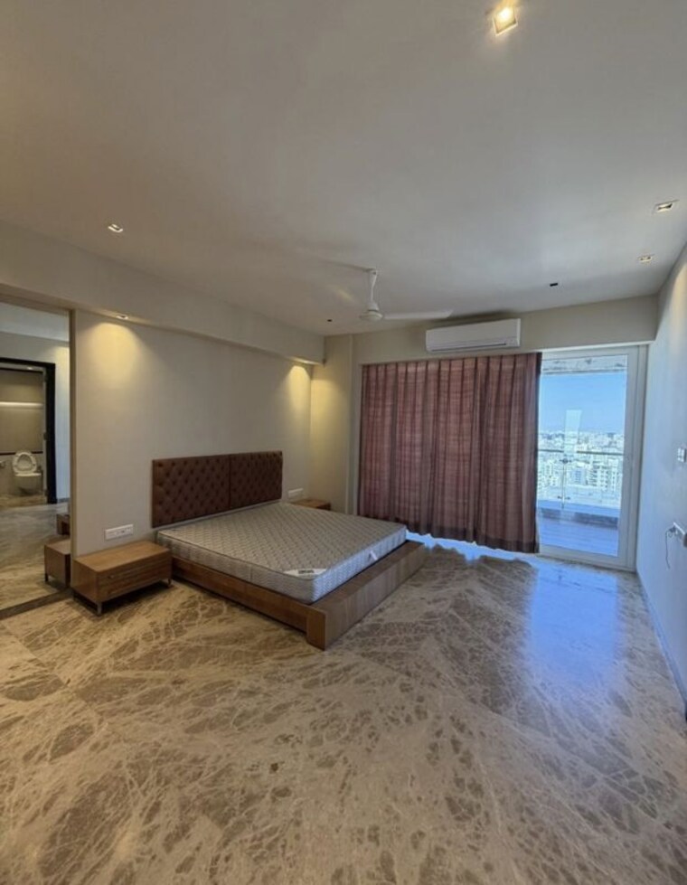 Room, bandra west 4 Bedroom 7000 Sq.Ft. Apartment In Bandra West Mumbai 10348189