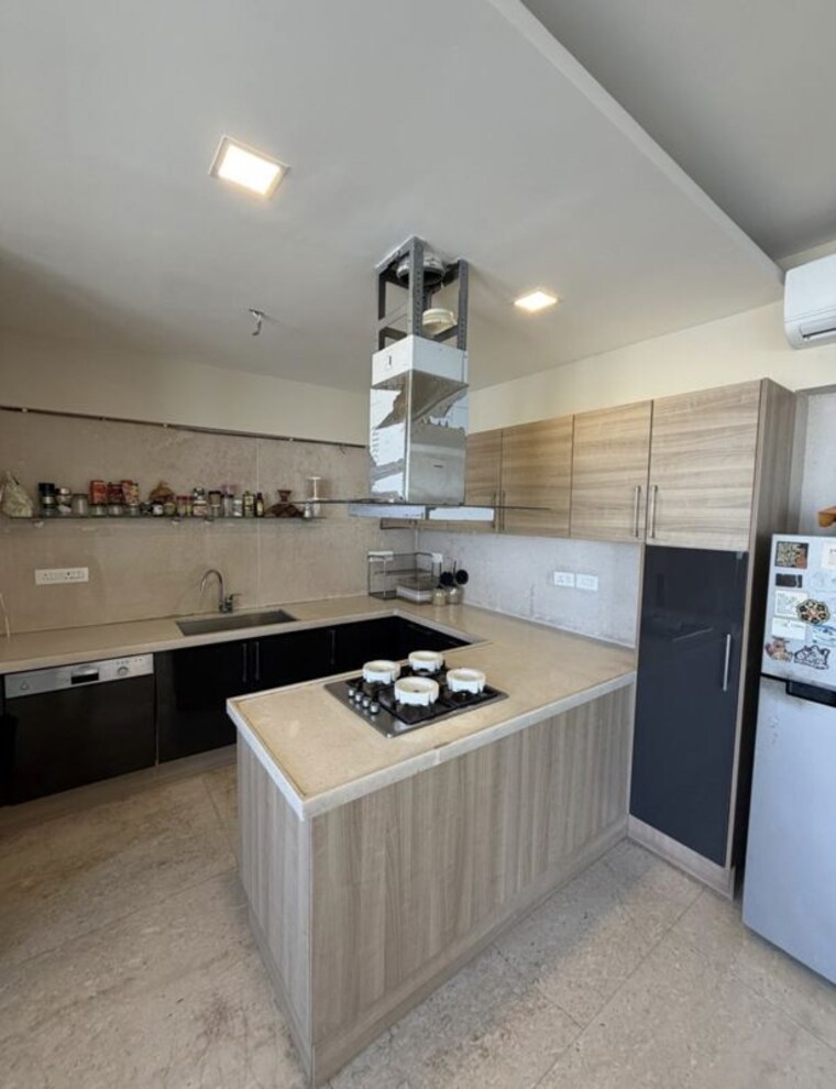 Kitchen, bandra west 4 Bedroom 7000 Sq.Ft. Apartment In Bandra West Mumbai 10348189