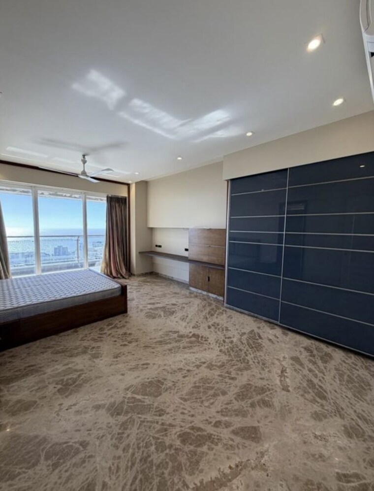 Room, bandra west 4 Bedroom 7000 Sq.Ft. Apartment In Bandra West Mumbai 10348189