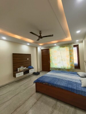 Bedroom in 5 BHK Builder Floor at Ardee City, Sector 52 – for Rent