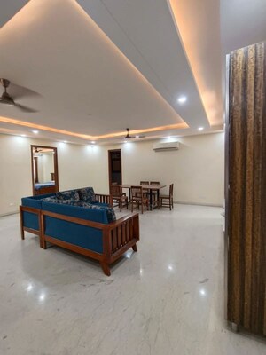Living Room in 5 BHK Builder Floor at Ardee City, Sector 52 – for Rent