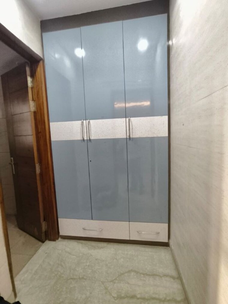 Bathroom, ardee-city 5 Bedroom 3000 Sq.Ft. Builder Floor In Sector 52 Gurgaon 10348199