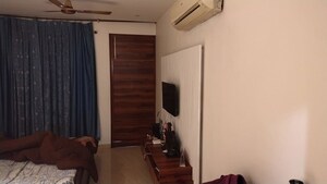 Bedroom in 3 BHK Builder Floor at Sector 16 – for Rent