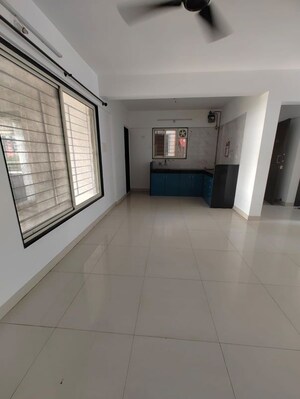 Room in 3 BHK Apartment at Nandan Vatsalya Vihar, Aundh – for Rent
