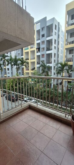 2.5 BHK + Extra Room Apartment For Sale in DS Park Royal