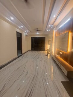 3 BHK Builder Floor For Rent in SAS Tower