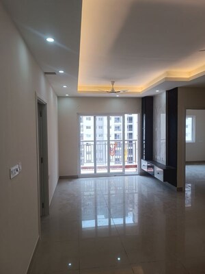 Room in 3 BHK Apartment at TVS Emerald Jardin, Singasandra – for Rent