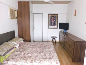 Bedroom in 2 BHK Apartment at Amboli – for Rent