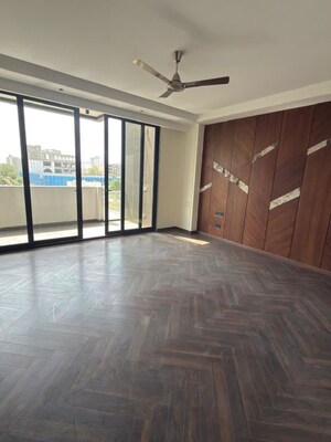 Bedroom in 4 BHK Apartment at Emaar Emerald Hills Phase 2, Sector 65 – for Rent