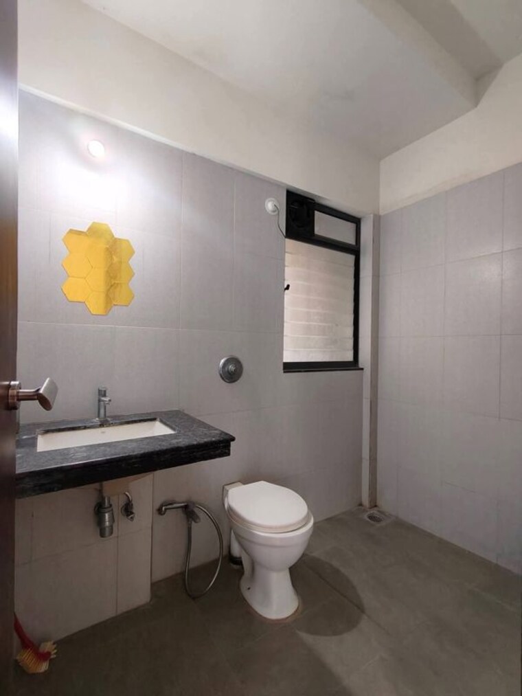 Bathroom, gera-adara 1 Bedroom 610 Sq.Ft. Apartment In Hinjewadi Pune 10348276