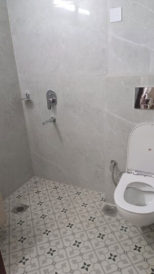 Bathroom in 3 BHK Builder Floor at New Rajinder Nagar – for Rent