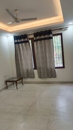 3 BHK + Pooja Room,Servant Room,Study Room,Extra Room,Store Room 1830 Sq.Ft. Builder Floor in New Rajinder Nagar