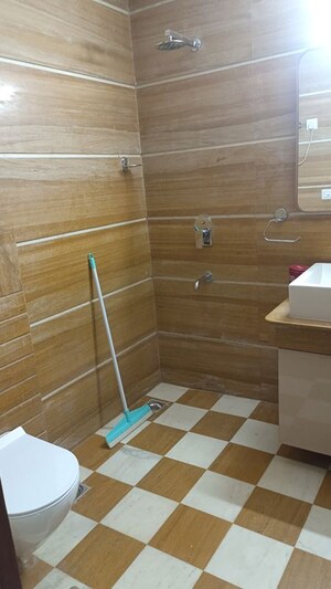Bathroom in 3 BHK Builder Floor at New Rajinder Nagar – for Rent
