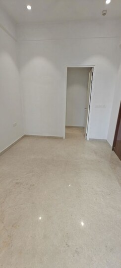 4 BHK + Study Room Apartment For Rent in Indiabulls Blu