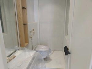 Bathroom in 3 BHK Apartment at Indiabulls Blu, Worli – for Rent