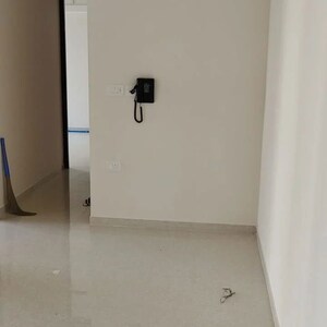Room in 3 BHK Apartment at Indiabulls One Indiabulls, Pokhran Road No Two – for Rent