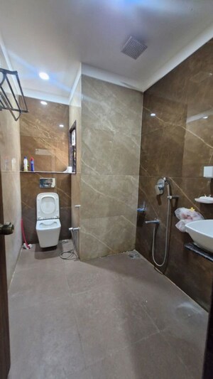 Furnished Amenities in 3 BHK Apartment at Manish Nagar – for Rent