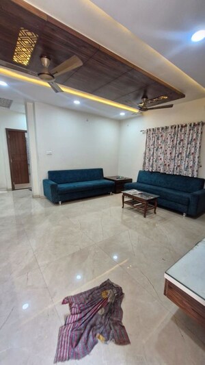 Living Room in 3 BHK Apartment at Manish Nagar – for Rent
