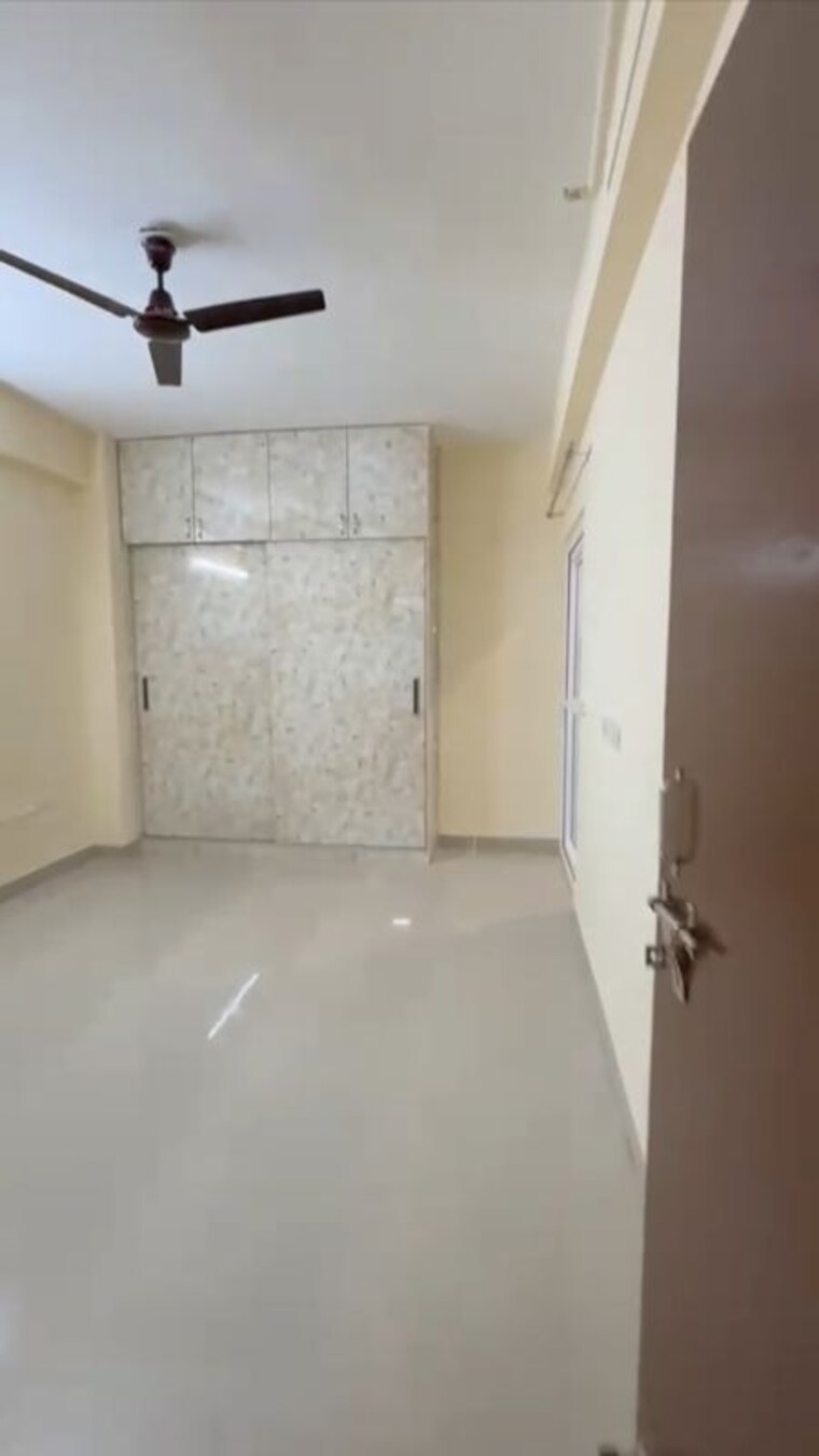 Room, gls-avenue-81 2 Bedroom 645 Sq.Ft. Apartment In Sector 81 Gurgaon 10348330