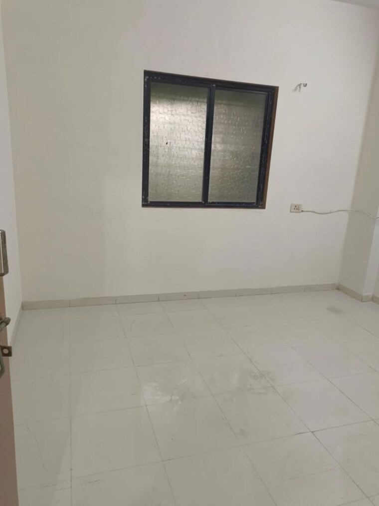 Room, adajan 2 Bedroom 1200 Sq.Ft. Apartment In Adajan Surat 10348338