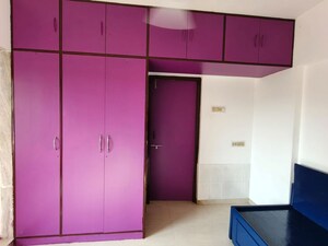 Room in 1 BHK Apartment at Usha Kiran CHS Andheri, Andheri West – for Rent