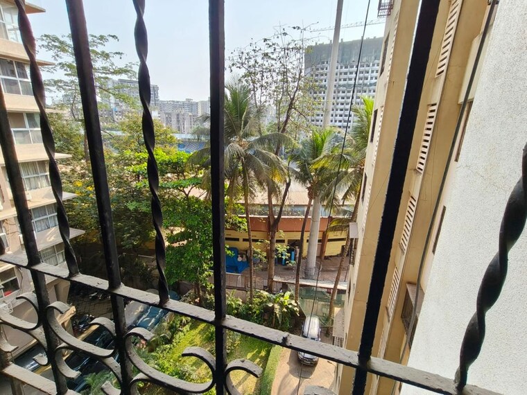 Balcony, usha-kiran-chs-andheri 1 Bedroom 500 Sq.Ft. Apartment In Andheri West Mumbai 10348371
