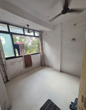 Room in 1 BHK Apartment at Usha Kiran CHS Andheri, Andheri West – for Rent