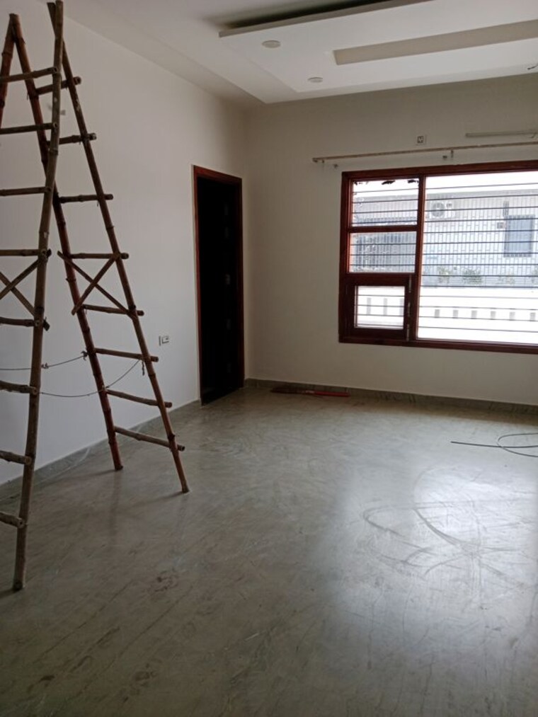 Room, sector 18 2.5 Bedroom 2659 Sq.Ft. Builder Floor In Sector 18 Panipat 10348386