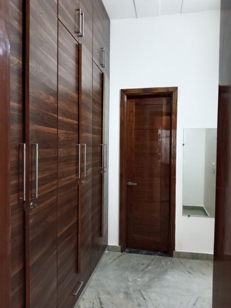 Bathroom, sector 18 2.5 Bedroom 2659 Sq.Ft. Builder Floor In Sector 18 Panipat 10348386