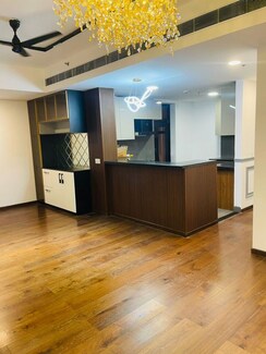 3 BHK + Pooja Room,Study Room,Extra Room,Basement,Store Room Builder Floor For Rent in Smart World Orchard