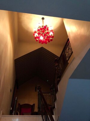 Furnished Amenities in 4 BHK Villa at Sainik Farm – for Sale