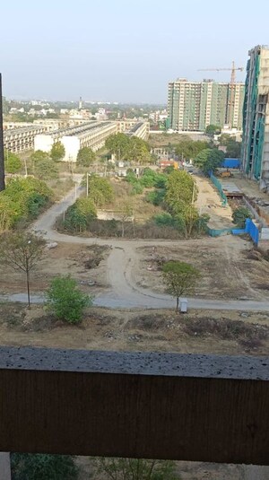 Plot Area in 2 BHK Apartment at OP Floridaa, Sector 82 – for Sale