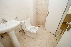 Bathroom in 2.5 BHK Apartment at Nirala Greenshire Phase I, Patwari – for Sale