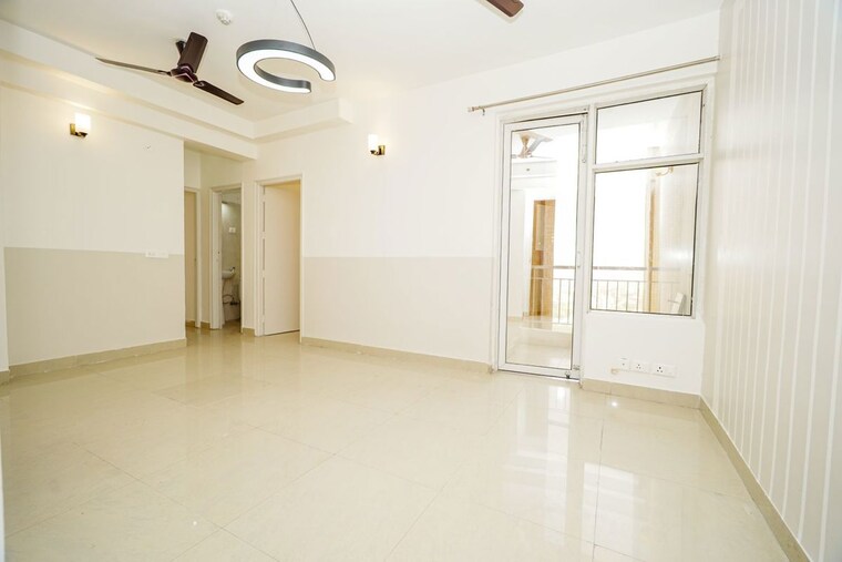 Living Room, nirala-greenshire-phase-i 2.5 Bedroom 1160 Sq.Ft. Apartment In Patwari Greater Noida 10346717