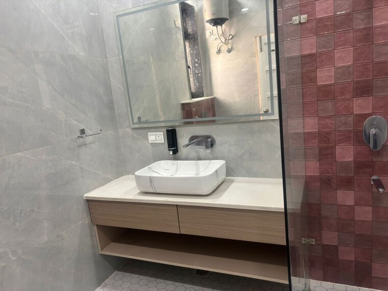 Bathroom, unitech-aspen-greens 4 Bedroom 4000 Sq.Ft. Villa In Sector 50 Gurgaon 10348530