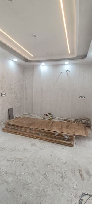 Bedroom in 3 BHK Builder Floor at Rohini Sector 7 – for Sale