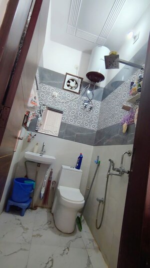Attached Bathroom in 2 BHK Independent House at Bhondsi – for Rent