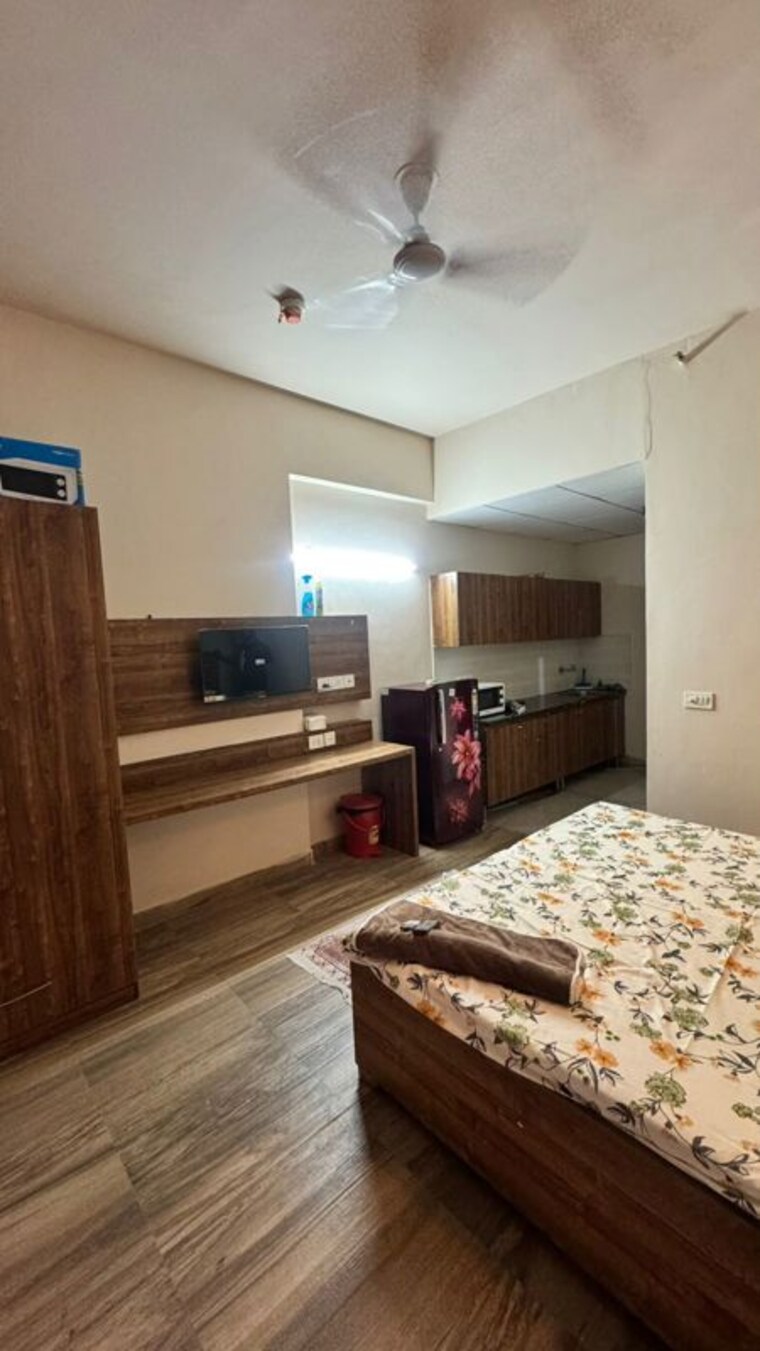 Bedroom, paramount-golf-forest-studio-apartments-oak-tower 1 RK 435 Sq.Ft. Apartment In Zeta I Greater Noida Greater Noida 10348619