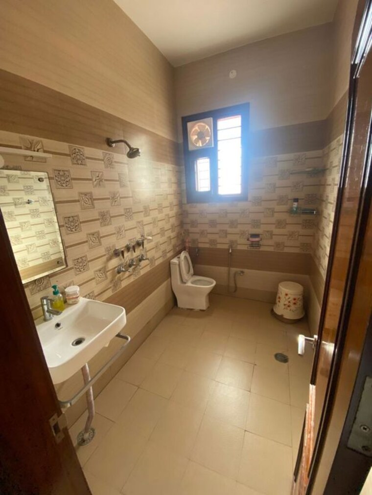 Bathroom, mansa devi 2 Bedroom 900 Sq.Ft. Apartment In Mansa Devi Panchkula 10348615