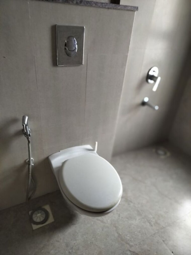 Bathroom, the-wadhwa-the-address 3 Bedroom 1200 Sq.Ft. Apartment In Ghatkopar West Mumbai 10347756