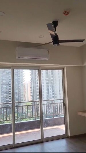 Room in 4 BHK Apartment at Adani M2K Oyster Grande, Sector 102 – for Rent