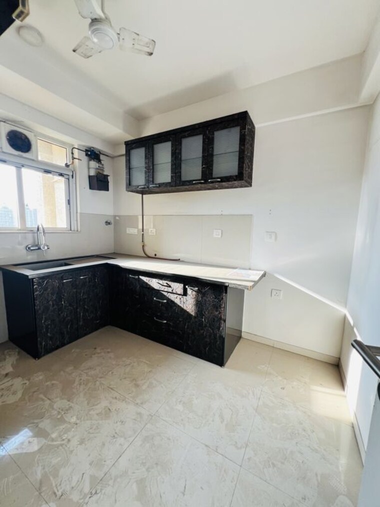 Living Room, hiranandani-estate 3 Bedroom 1000 Sq.Ft. Apartment In Ghodbunder Road Thane 10348645