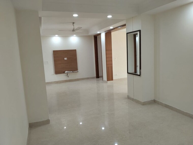 Room, safdarjung enclave 4 Bedroom 2250 Sq.Ft. Builder Floor In Safdarjung Enclave Delhi 10348665