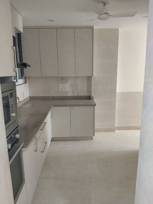 Bathroom in 4 BHK Builder Floor at Safdarjung Enclave – for Rent