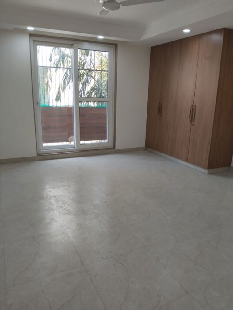 Room, safdarjung enclave 4 Bedroom 2250 Sq.Ft. Builder Floor In Safdarjung Enclave Delhi 10348665