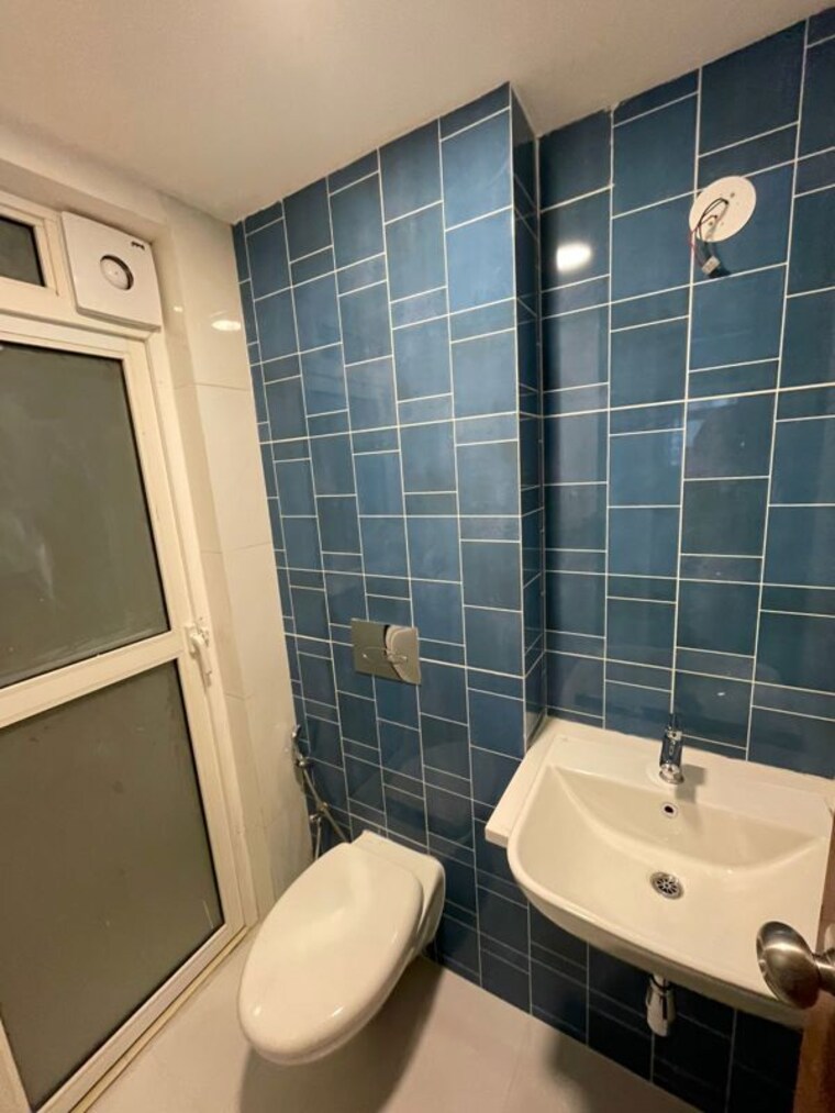 Bathroom, piramal-vaikunth-cluster-4 2 Bedroom 570 Sq.Ft. Apartment In Balkum Pada Thane 10348658