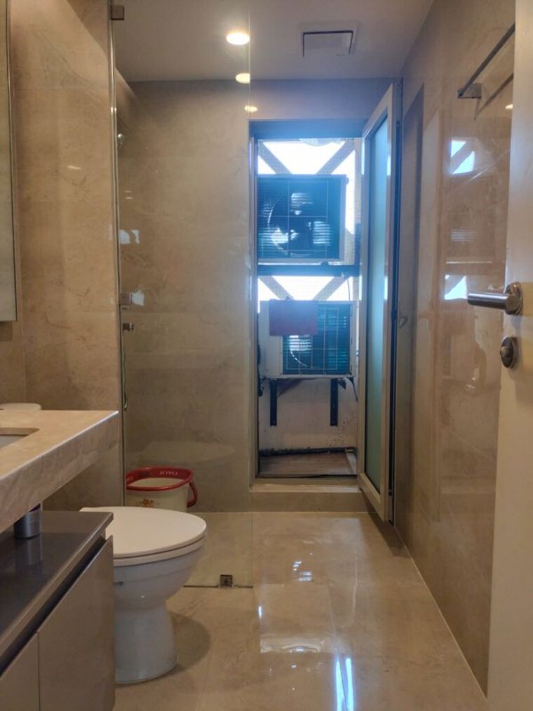 Bathroom, hiranandani-estate 3 Bedroom 1200 Sq.Ft. Apartment In Ghodbunder Road Thane 10348674