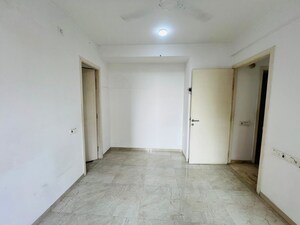 Room in 1 BHK Apartment at Hiranandani Estate Rodas Enclave, Ghodbunder Road – for Rent