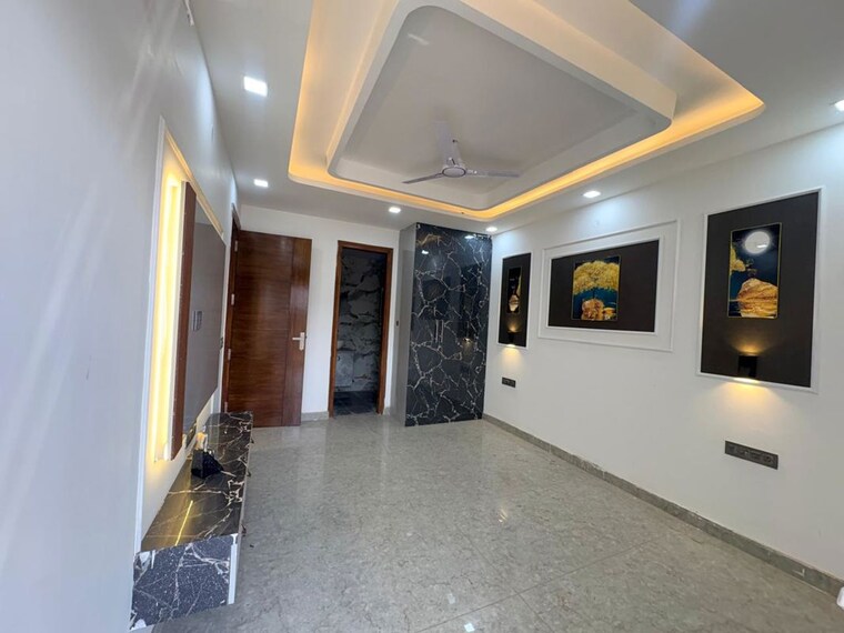  Parking, sector 38 3 Bedroom 1750 Sq.Ft. Builder Floor In Sector 38 Gurgaon 10348694